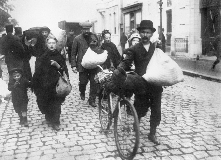 belgian-refugees-in-antwerp-1914